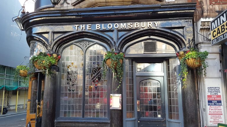 bloomsbury pub, london, london street